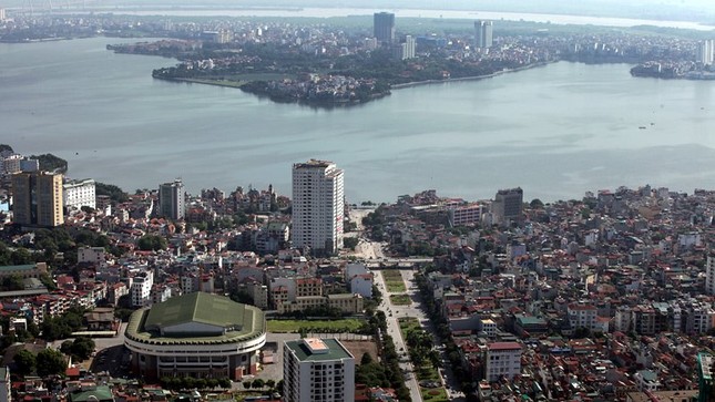 Chi trăm tỷ, vét bùn Hồ Tây trên giấy? - ảnh 1