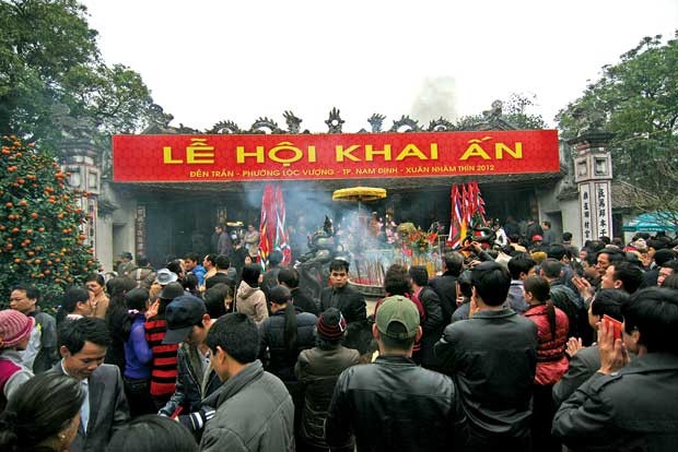 Lễ hội đền Trần phát ấn sớm hơn mọi năm - ảnh 1