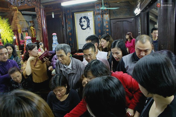 Người Hà Nội chen nhau đăng ký dự lễ cầu an và dâng sao giải hạn - ảnh 3