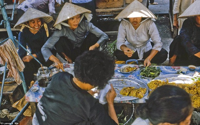‘Việt Nam phía bên kia cuộc chiến’ trong cúp ảnh của cựu lính Mỹ - ảnh 8