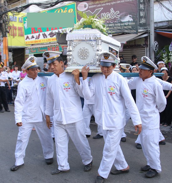 Nghẹn ngào tang lễ hỏa táng nhạc sĩ Nguyễn Ánh 9 - ảnh 6
