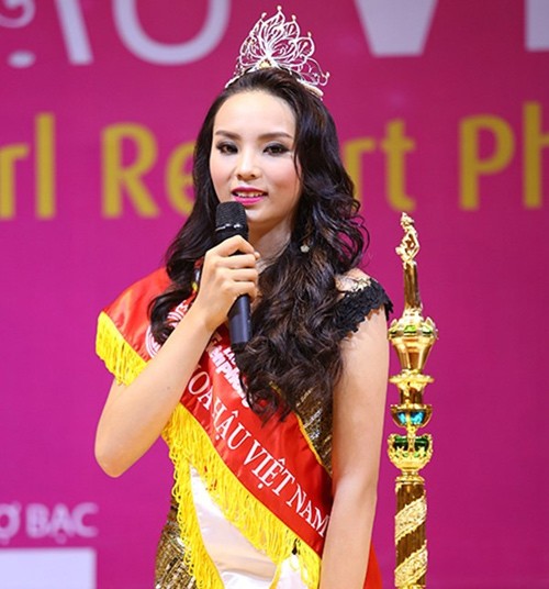 Nhan sắc 'thất thường' khi đẹp hút hồn lúc xấu thảm của Kỳ Duyên - ảnh 3