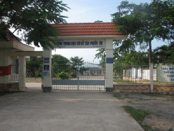 Đánh học sinh lớp 9 chấn thương, trưởng công an xã xin lỗi - ảnh 1