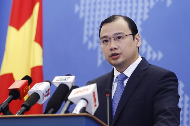 Việt Nam trao công hàm phản đối TQ đưa tên lửa đến Hoàng Sa - ảnh 1