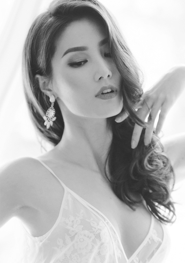 Diễm My 9X 'gây mê' người đối diện với đầm voan 'nóng bỏng mắt' - ảnh 4