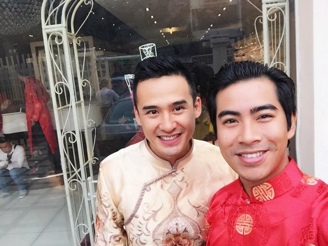 Lương Thế Thành rạng rỡ đưa sính lễ rước cô dâu Thúy Diễm về dinh - ảnh 2