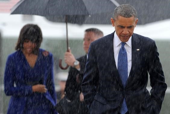 Sự khác biệt giữa Barack Obama và Donald Trump qua hai bức ảnh - ảnh 1