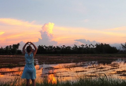 'Một năm đi chơi nước ngoài, mẹ con tôi tiêu tiền ít hơn ở nhà' - ảnh 2