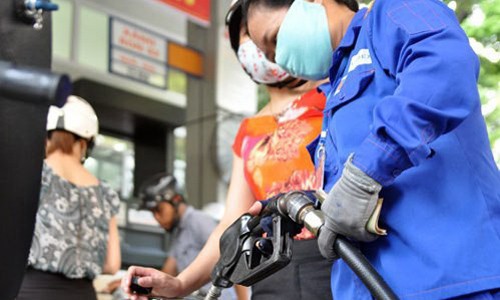 Bộ Tài chính: Thuế xăng dầu tại Việt Nam thấp so với khu vực - ảnh 1