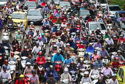 Hà Nội không dễ cấm xe máy trong 14 năm tới - ảnh 2