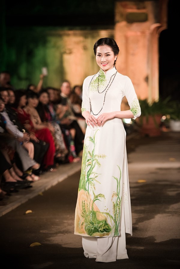 Dàn người đẹp HHVN 2016 hội ngộ ở Festival Áo dài 2016 - ảnh 7