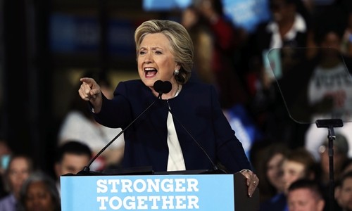 Những bước chạy nước rút cuối cùng của Trump và Clinton - ảnh 1