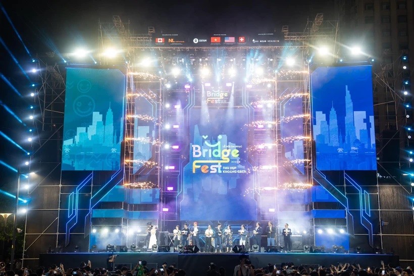 BridgeFest trở lại Hà Nội cùng các ban nhạc huyền thoại và những tài năng m
