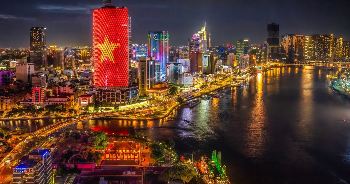 Khát vọng phú cường: Việt Nam 100 năm