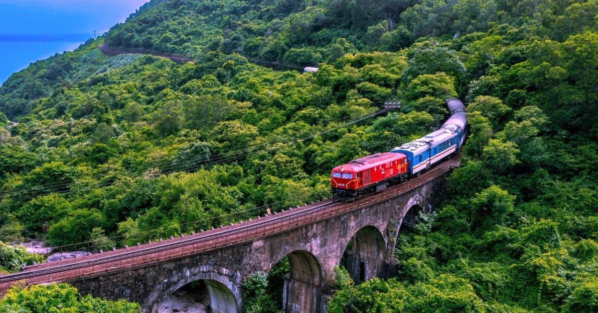 Dự kiến đưa tàu du lịch Huế - Phong Nha vào khai thác từ ngày 1/9