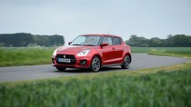 Dù đẩy mạnh quảng cáo, Suzuki Swift vẫn ế ẩm 