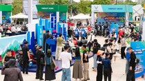 Cận cảnh “siêu phẩm” VinFast Evo Grand lần đầu xuất hiện tại “VinFast Xanh Fest Icon”