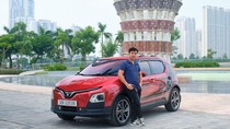 Anh Đinh Công Thắng là khách hàng tiên phong của VinFast VF 5, đặt cọc vào cuối năm 2022 và nhận xe vào tháng 6/2023.