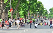 Cách nào để thêm không gian đi bộ cho Hà Nội? Cách nào để thêm không gian đi bộ cho Hà Nội?