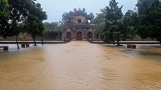 Cố đô Huế trong biển nước.