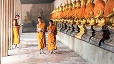 "Và pháp Tam quy, ngũ giới chắc chắn cũng giúp ích rất nhiều cho hàng đệ tử Phật biết áp dụng sẽ có được cuộc sống an vui, hiểu biết, tiến bộ và thăng hoa tâm linh cho mình"