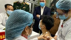 Quy trình thử nghiệm vaccine của Việt Nam bảo đảm quy định tương đồng với các quốc gia trên thế giới. Ảnh: VGP/Hiền Minh