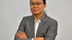 Nhà báo Tất Đạt