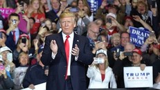 Ông Trump phát biểu tại bang Michigan hôm qua. Ảnh: AFP.