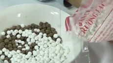 Nguyên liệu làm trà sữa Trung Quốc đã được hô biến thành của Việt Nam như thế nào?