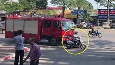 Chị 'ninja Lead' lạnh lùng tạt đầu xe cứu hỏa trên phố