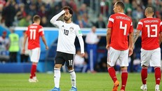 Salah ghi bàn nhưng không thể cứu Ai Cập khỏi thất bại trước Nga