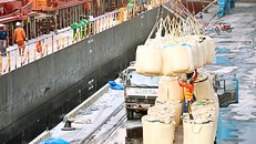 Xuất, nhập khẩu hàng hóa qua cảng Gò Dầu. Ảnh: Báo Đồng Nai