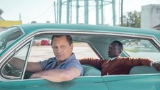 Một cảnh trong phim "Green Book". Bộ phim từng nhận không ngớt lời khen từ Liên hoa phim Toronto 2018 và ẵm giải Quả cầu vàng cho Kịch bản xuất sắc. Ảnh: Allstar