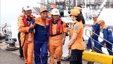 Vượt đêm tối cứu 52 thuyền viên gặp nạn tại khu vực quần đảo Hoàng Sa