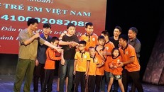Xúc động đêm nghệ thuật ủng hộ nạn nhân vụ tai nạn ở hầm Kim Liên