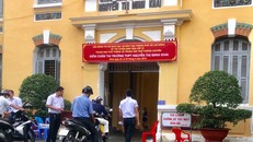 Điểm chấm thi trường THPT Nguyễn Thị Minh Khai với hội đồng chấm môn Toán và Ngữ văn.