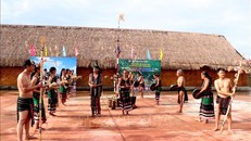 Lễ khánh thành nhà trưng bày đàn đá tỉnh Đắk Nông. Ảnh: Ngọc Minh/TTXVN