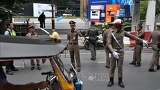 Cảnh sát phong tỏa hiện trường các vụ nổ ở Bangkok, Thái Lan, ngày 2/8/2019. Ảnh: AFP/TTXVN