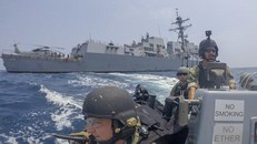 Mỹ - Trung dằn mặt nhau qua những cuộc tập trận