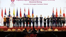 Các trưởng đoàn chụp ảnh chung. Ảnh: Lý Hữu Kiên/TTXVN