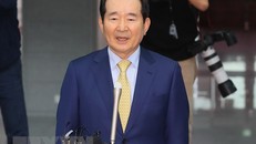 Cựu Chủ tịch Quốc hội Hàn Quốc Chung Sye-kyun phát biểu với báo giới tại Seoul ngày 17/12/2019. (Ảnh: Yonhap/TTXVN)