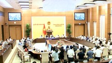 Sau 2 ngày làm việc, Phiên họp thứ 46 của UBTVQH đã hoàn thành các nội dung chương trình đề ra và bế mạc vào chiều 14/7. Ảnh: VGP/Nguyễn Hoàng
