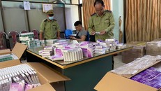 Lực lượng QLTT kiểm tra đột xuất cơ sở kinh doanh dược phẩm tại địa chỉ Số 9 Ngõ 29 Phố Trạm Long Bên, Hà Nội.