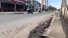 Đường Lương Định Của – Cửa vào trung tâm thành phố đang bị hư hại nghiêm trọng