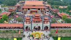 Lễ khai Hội Xuân Chùa Ba Vàng năm 2019. Ảnh: TTXVN phát