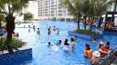 Bộ thẻ “quyền lực” của FLC Holiday