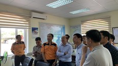 Thứ trưởng Bộ GTVT Nguyễn Văn Công chỉ đạo công tác tìm kiếm cứu nạn