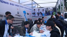 Thí sinh tham gia ngày hội tuyển sinh 2019 Ảnh: Nghiêm Huê