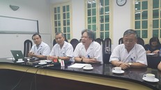  Các chuyên gia cho rằng dùng từ "ghép tim lợn cho người" là không đúng.