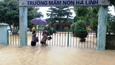 Trường mầm non Hà Linh chưa thể khai giảng vì vẫn ngập nước.